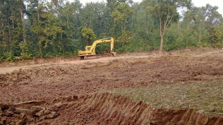 ঘাটাইলে দেদারছে কেটে ফেলা হচ্ছে পাহাড়ী টিলার মাটি