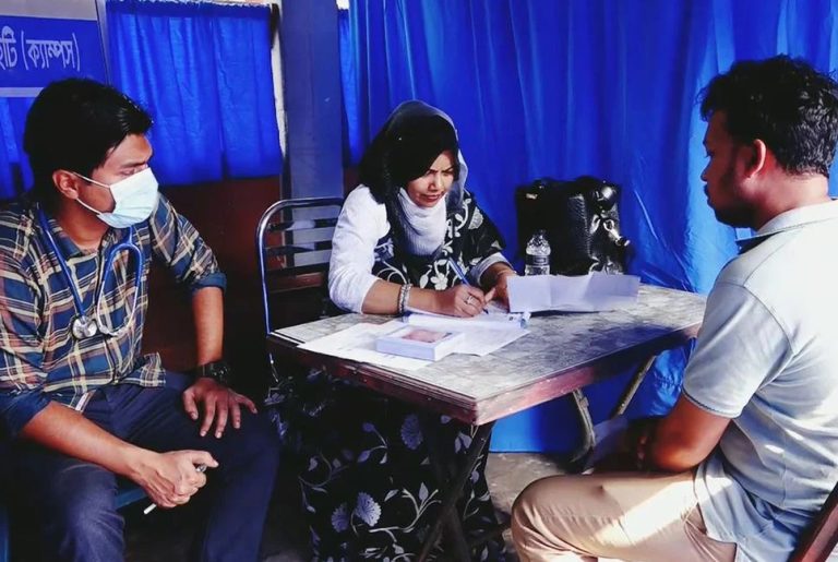 সখীপুরে ভাষা শহীদদের স্মরণে ফ্রি মেডিকেল ও চক্ষু ক্যাম্প