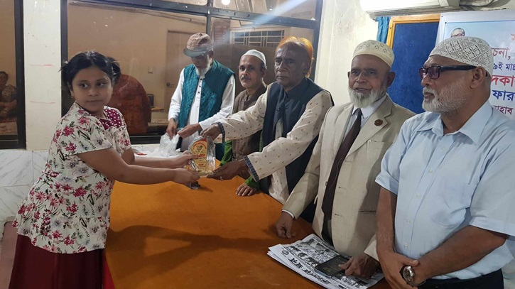 টাঙ্গাইল সাধারণ গ্রন্থাগার মিলনায়তনে শিশু প্রতিভা বিকাশ সংগঠনের চিত্রাঙ্কন প্রতিযোগিতা