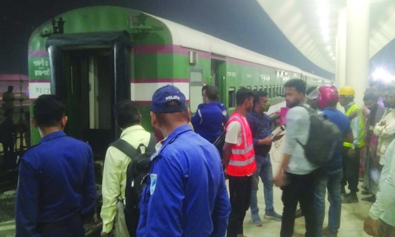 টাঙ্গাইলে পঞ্চগড় এক্সপ্রেস ট্রেন লাইনচ্যুতর ঘটনা তদন্তে চার সদস্য বিশিষ্ট কমিটি গঠন