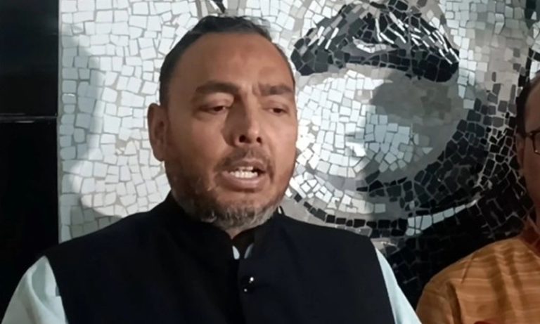 আগামী তিন দিনের মধ্যে বাংলাদেশে প্রবেশ করবে ভারতীয় পিয়াজ-বাণিজ্য প্রতিমন্ত্রী