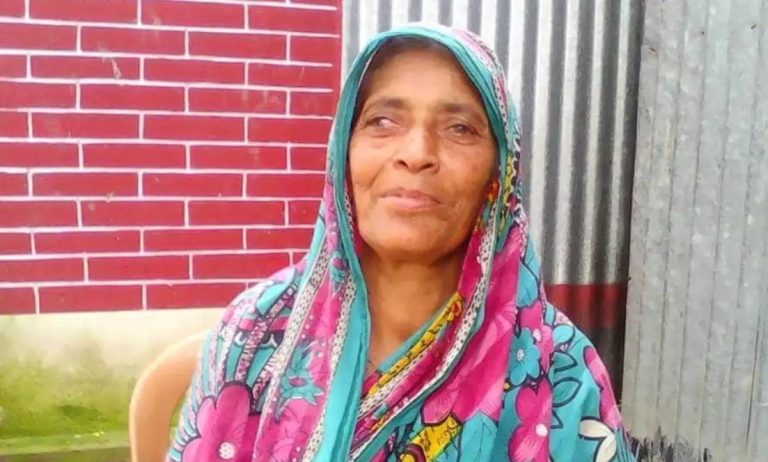 বাসাইলে সোনা বানু (৬০) নামের এক বৃদ্ধা হারানো গেছে