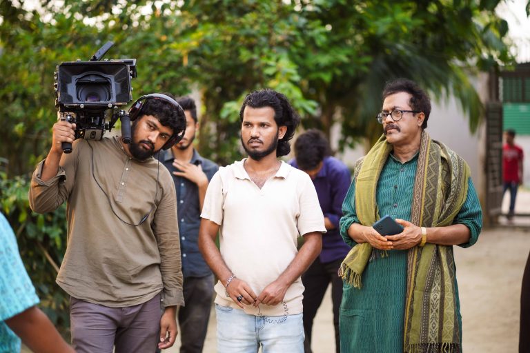 ঈদে আমিনুল সিকদারের ‘বাড়ি ফেরা’র গল্প