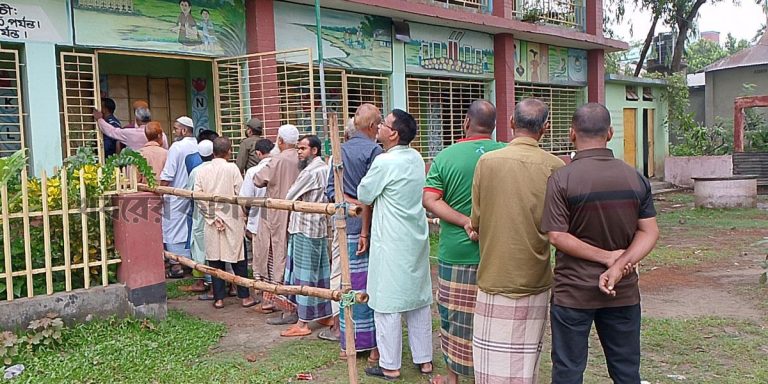 ধনবাড়ী ও মধুপুরে প্রথম ধাপে ভোট গ্রহণ চলছে শান্তিপূর্ণভাবে