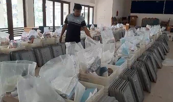 ঘাটাইল, কালিহাতী ও ভূঞাপুরে নির্বাচনী সরঞ্জাম পাঠানো হচ্ছে