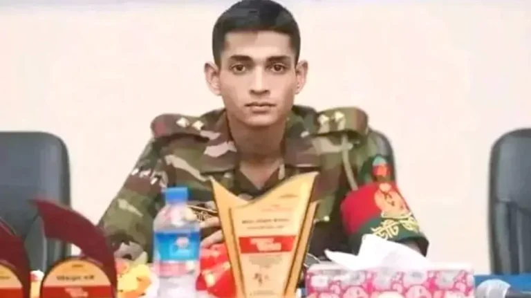 নিহত সেনা কর্মকর্তা তানজিমের লাশ টাংগাইলে দাফন