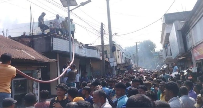ভূঞাপুরে আগুনে পুড়ে গেছে তুলার গোডাউন