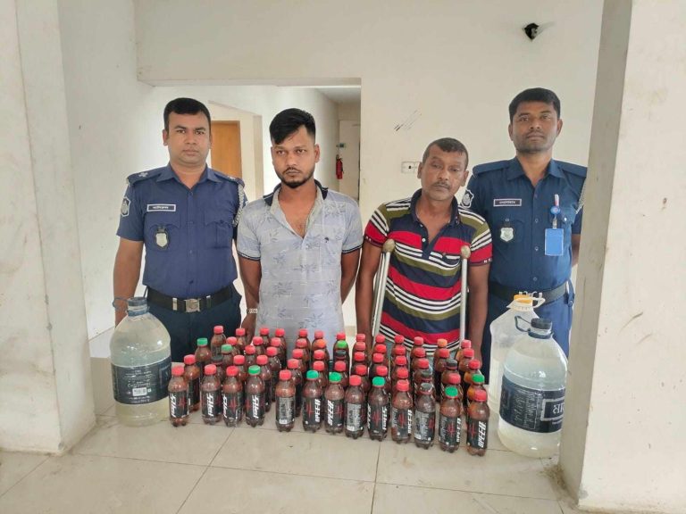 মির্জাপুরে চোলাই মদসহ দুইজন গ্রেপ্তার