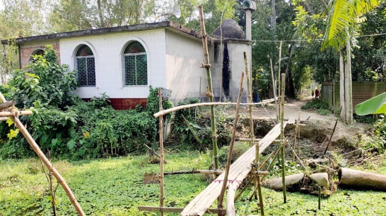 ভূঞাপুরে রাস্তা সংস্কারের অভাবে মুসল্লিদের দুর্ভোগ