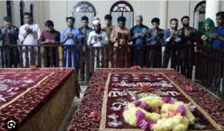 ৪৮তম মৃত্যুবার্ষিকী উপলক্ষে ভাসানীর মাজারে শ্রদ্ধা