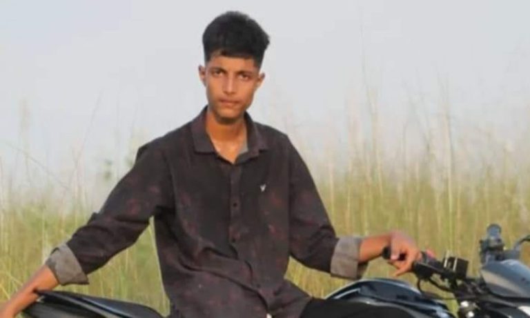 সখীপুরে মোটরসাইকেলের নিয়ন্ত্রণ হারিয়ে স্কুলছাত্র নিহত