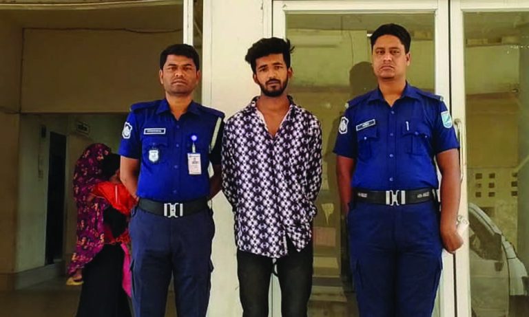 মির্জাপুরে ধর্ষণ মামলায় বাবাকে পালাতে সাহায্য করায় ছেলে গ্রেফতার