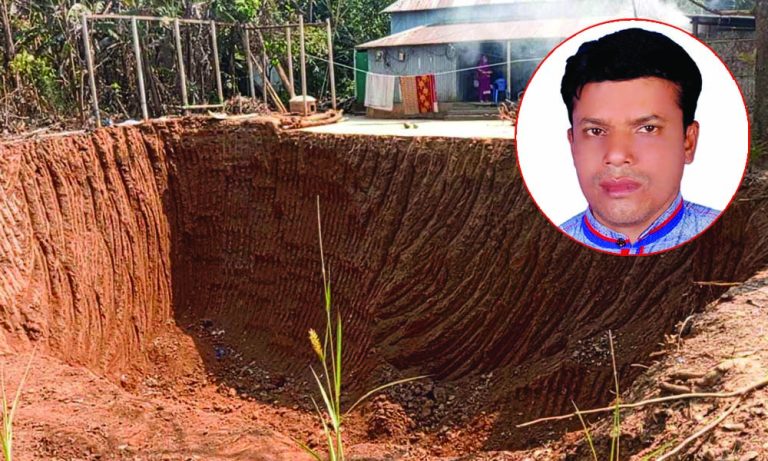 মির্জাপুরে পাওনা টাকা না দেয়ায় বাড়ির মাটি কেটে নিল যুবদল নেতা