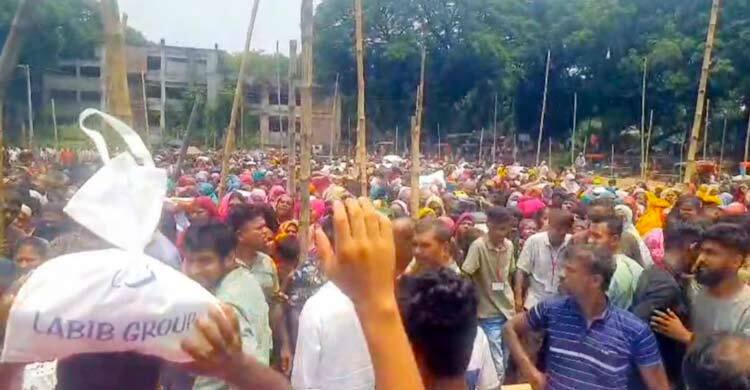টাংগাইলে ঈদসামগ্রী নিতে এসে অসুস্থ হয়ে এক বৃদ্ধার মৃত্যু