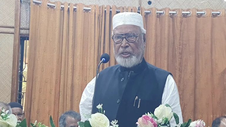 বৈষম্যবিরোধী আন্দোলনের মধ্যে দিয়ে যারা আওয়ামী লীগ সরকারের পতন ঘটিয়েছে আমি তাদের সাধুবাদ, ধন্যবাদ ও অভিনন্দন জানাই-কাদের সিদ্দিকী