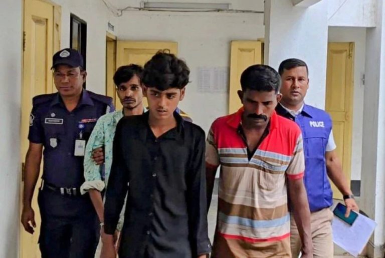 টাংগাইল রেল স্টেশনে যুবতীকে গণধর্ষনের অভিযোগে ৩ জন গ্রেফতার