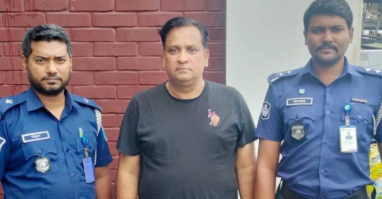 বিমানবন্দরে টাংগাইল জেলা আওয়ামীলীগের সহসভাপতি গ্রেফতার