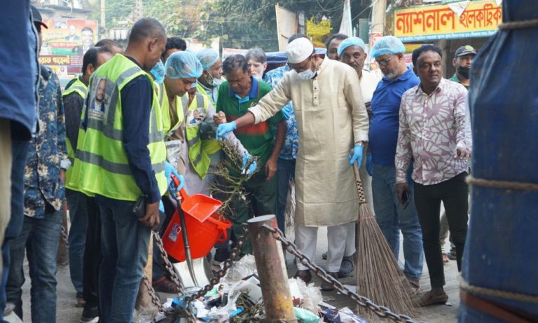 সবাই মিলে ঐক্যবদ্ধভাবে দেশকে গড়ে তুলতে হবে-টুকু