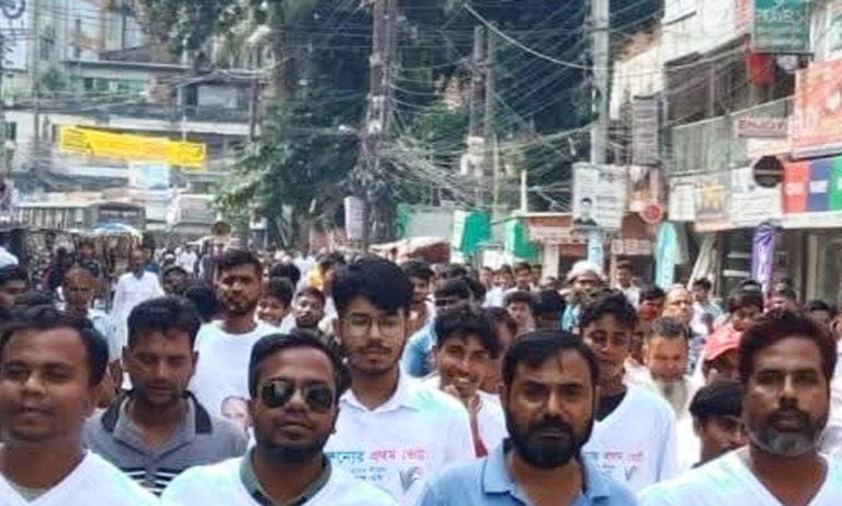 টাঙ্গাইল-৫ (সদর) আসনে সুলতান সালাহউদ্দিন টুকুর মনোনয়ন দাবিতে মিছিল ও সমাবেশ