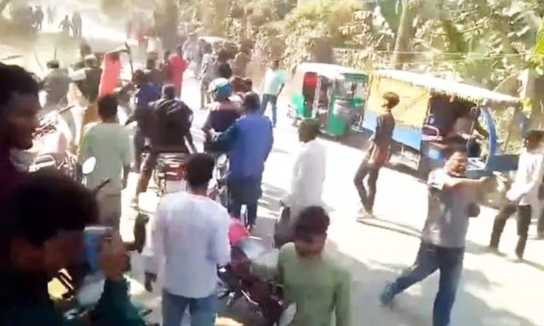 দেলদুয়ারে মনোনয়ন দ্বন্দ্বে বিএনপির দুই পক্ষের সংঘর্ষ