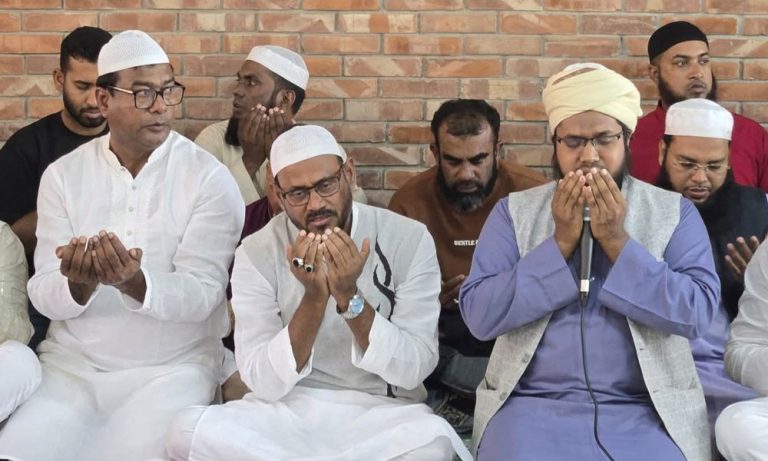 খালেদা জিয়ার সুস্থতা কামনায় তারটিয়া জামিয়া আলহেরা মাদরাসায় বিশেষ দোয়া