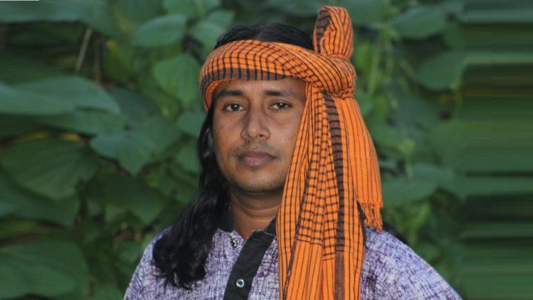 সখীপুরে ভক্তের সাথে অনৈতিক সম্পর্কের অভিযোগে বাউল হানিফ এর ওরশ বন্ধ