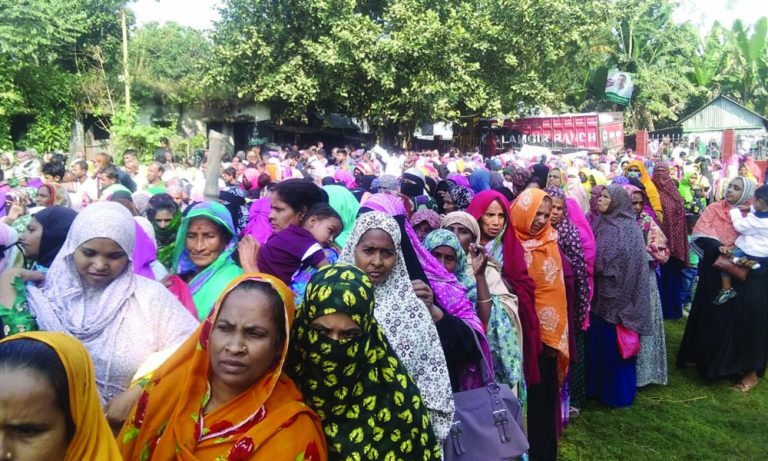 সখীপুর ও বাসাইলে শীতবস্ত্র বিতরণ করেছেন লাবিব গ্রুপের কর্ণধার সালাউদ্দিন আলমগীর