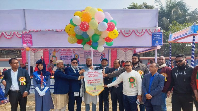 মির্জাপুরে শহীদ ভবানী প্রসাদ সাহা সরকারি কলেজের বার্ষিক ক্রীড়ানুষ্ঠান