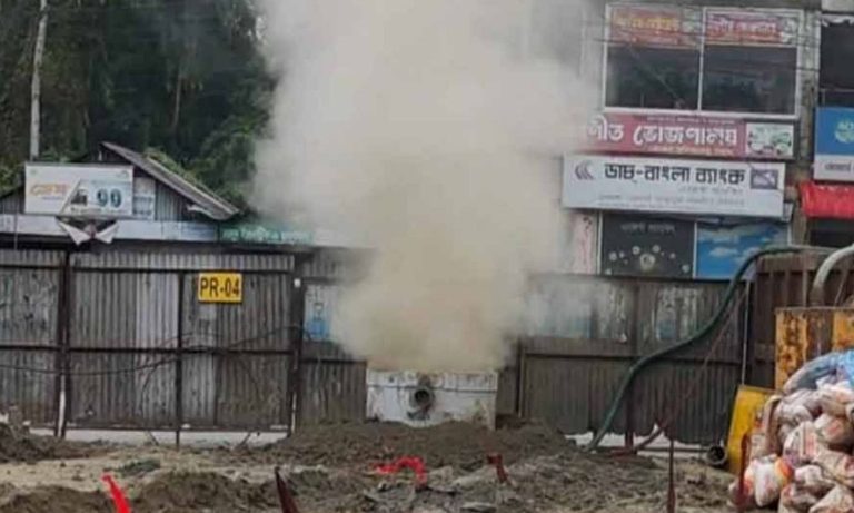 এলেঙ্গায় গ্যাস সঞ্চালন লাইনে ফাটলের কারণে ৬ সিএনজি ফিলিং স্টেশনে গ্যাস সরবরাহ বন্ধ