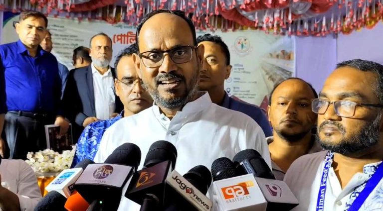 টাংগাইলে ক্ষুদ্র ও মাঝারি পোল্ট্রি খামারিদের সহজ শর্তে ঋণ সুবিধার আশ্বাস মৎস্য ও প্রাণিসম্পদ প্রতিমন্ত্রী সুলতান সালাউদ্দিন টুকুর