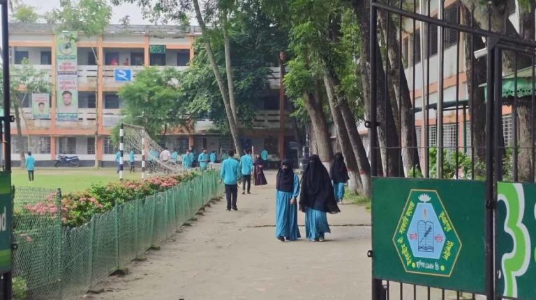 ভূঞাপুরে ভুল প্রশ্নপত্রে পরীক্ষা কেন্দ্র সচিবকে শোকজ